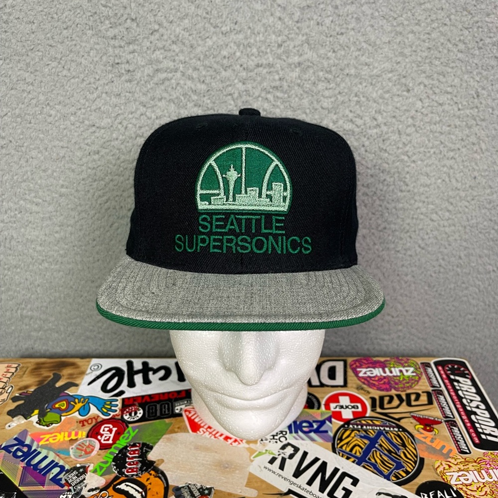 Seattle Supersonics‎ Mitchell & Ness SnapBack hat - Picture 2 of 8